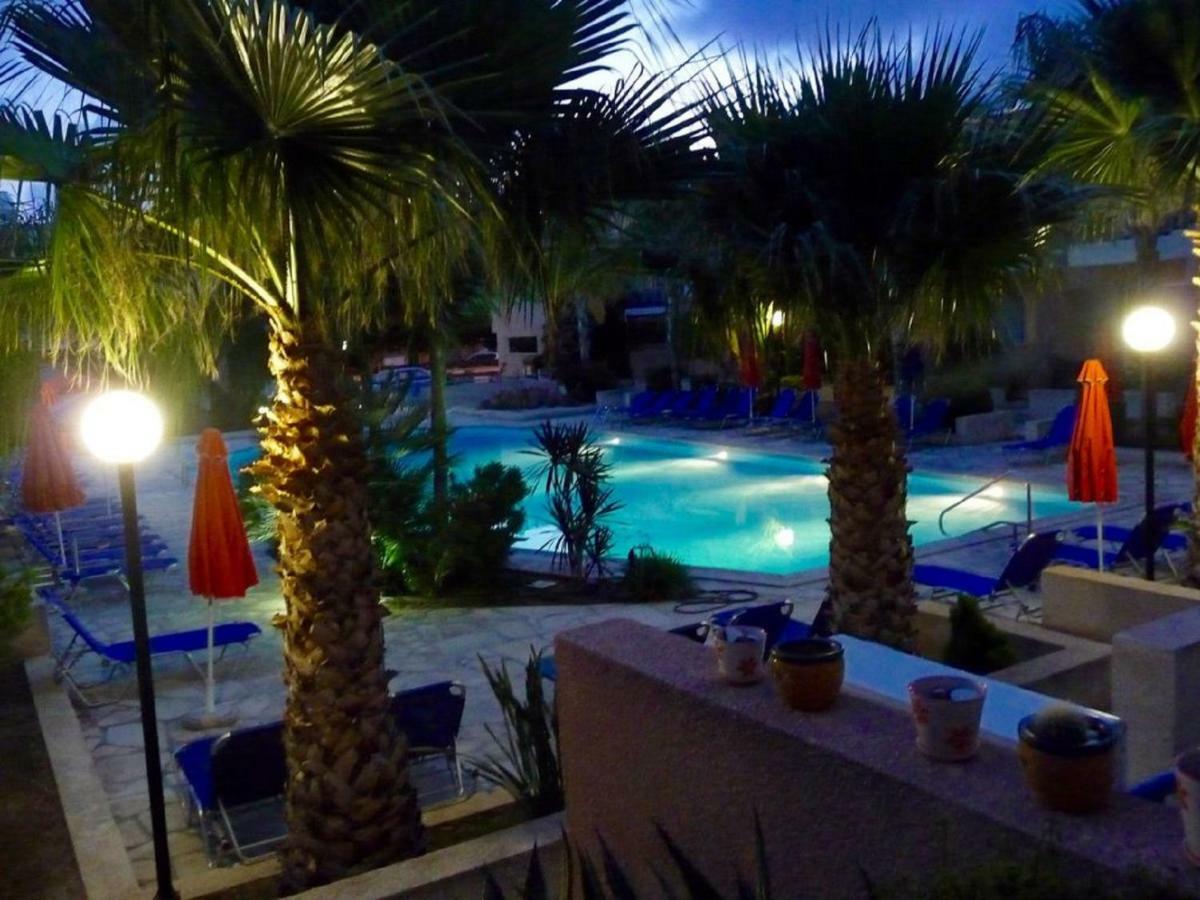 Villa Aurora Townhouse - Complimentary Paphos Airport Transport Esterno foto